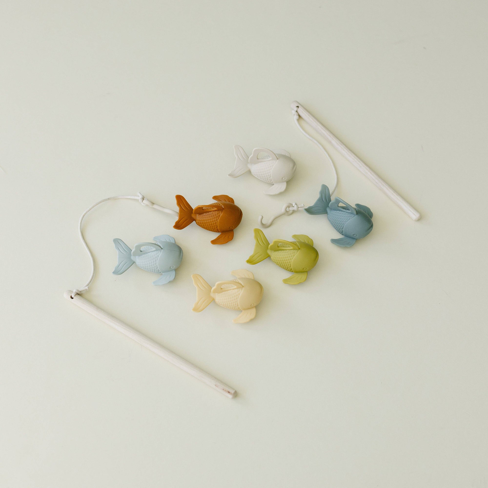 Marlowe & Co. | Silicone and Wood Fishing Play Set