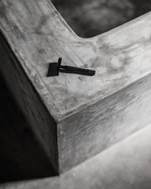 Well Kept | Sustainable Brass Safety Razor - Black