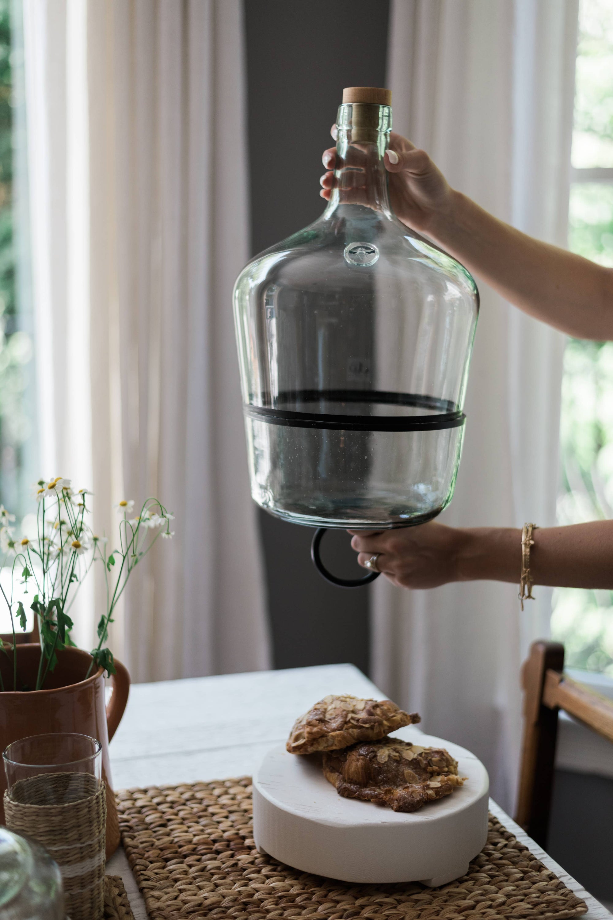 etúHOME | Demijohn Glass Cloche