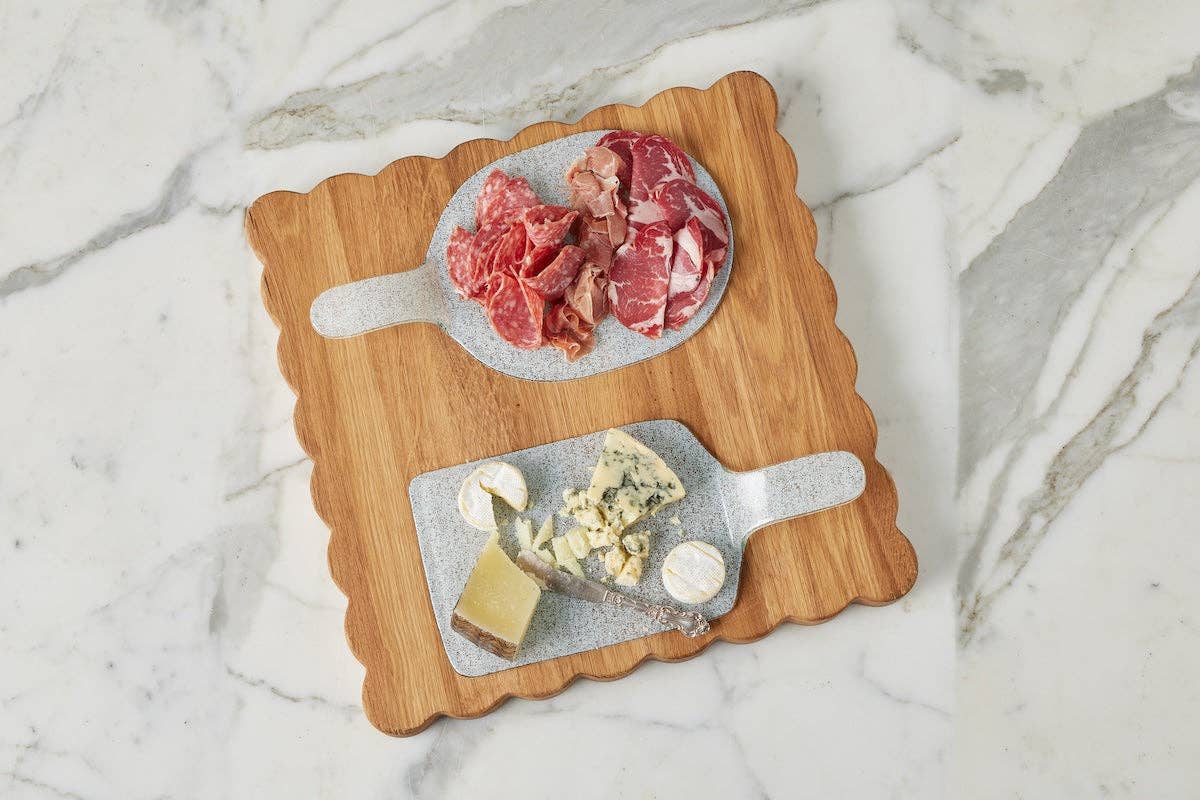 Square Scalloped Cutting Board