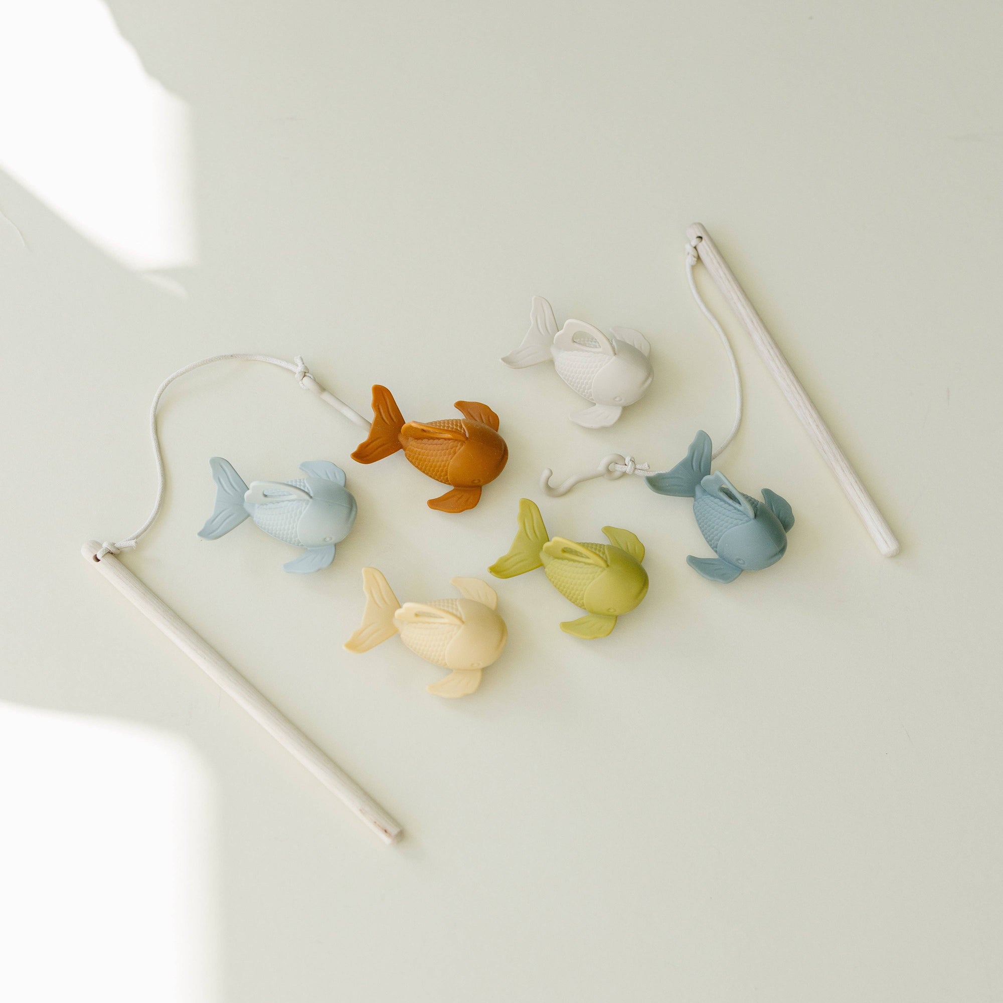 Marlowe & Co. | Silicone and Wood Fishing Play Set